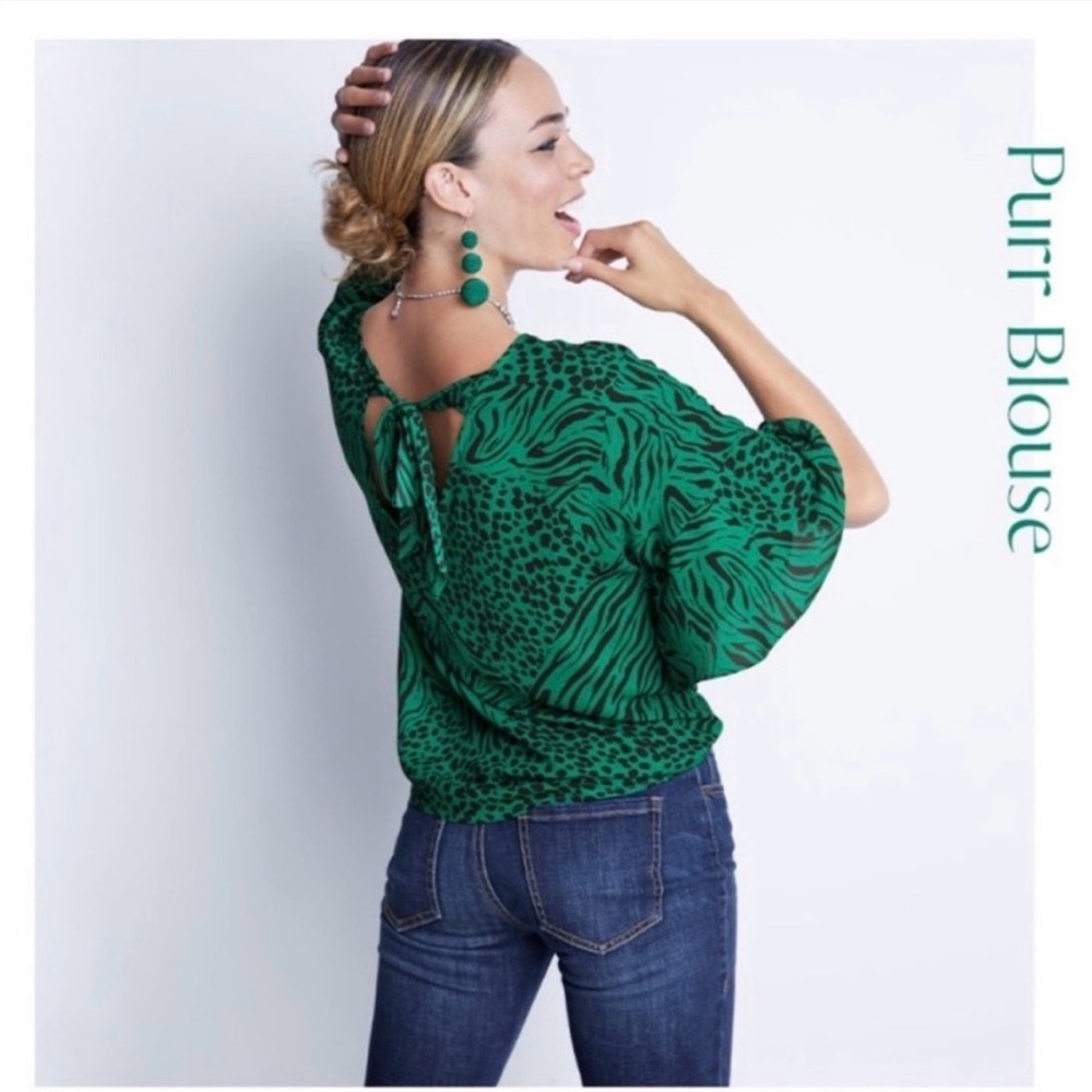 Cabi Purr Blouse Green & Black Flutter Sleeve open back Style 3863 Size XS